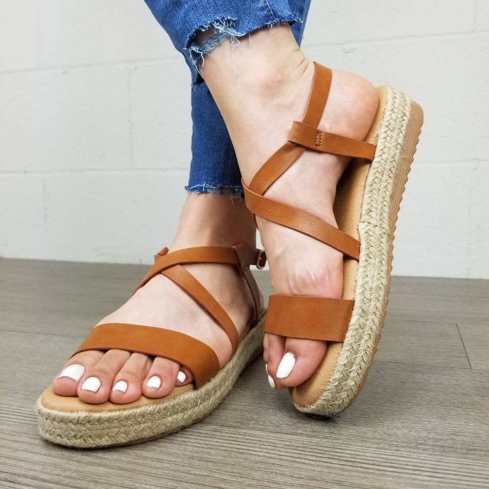 Open Toe Espadrille Comfort Platform Sandal- H - Picture 4 of 8